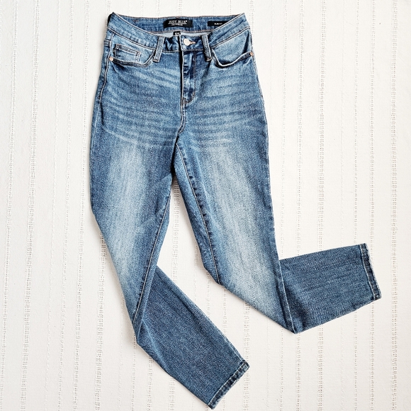 Judy Blue Slim Fit Jeans Size 1(25) No Distressing Straight Skinny Stretch Denim - Picture 15 of 16
